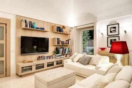 Gocce Villas - Villa Bouganvillea Superb Capri Villa With Views ภายนอก รูปภาพ